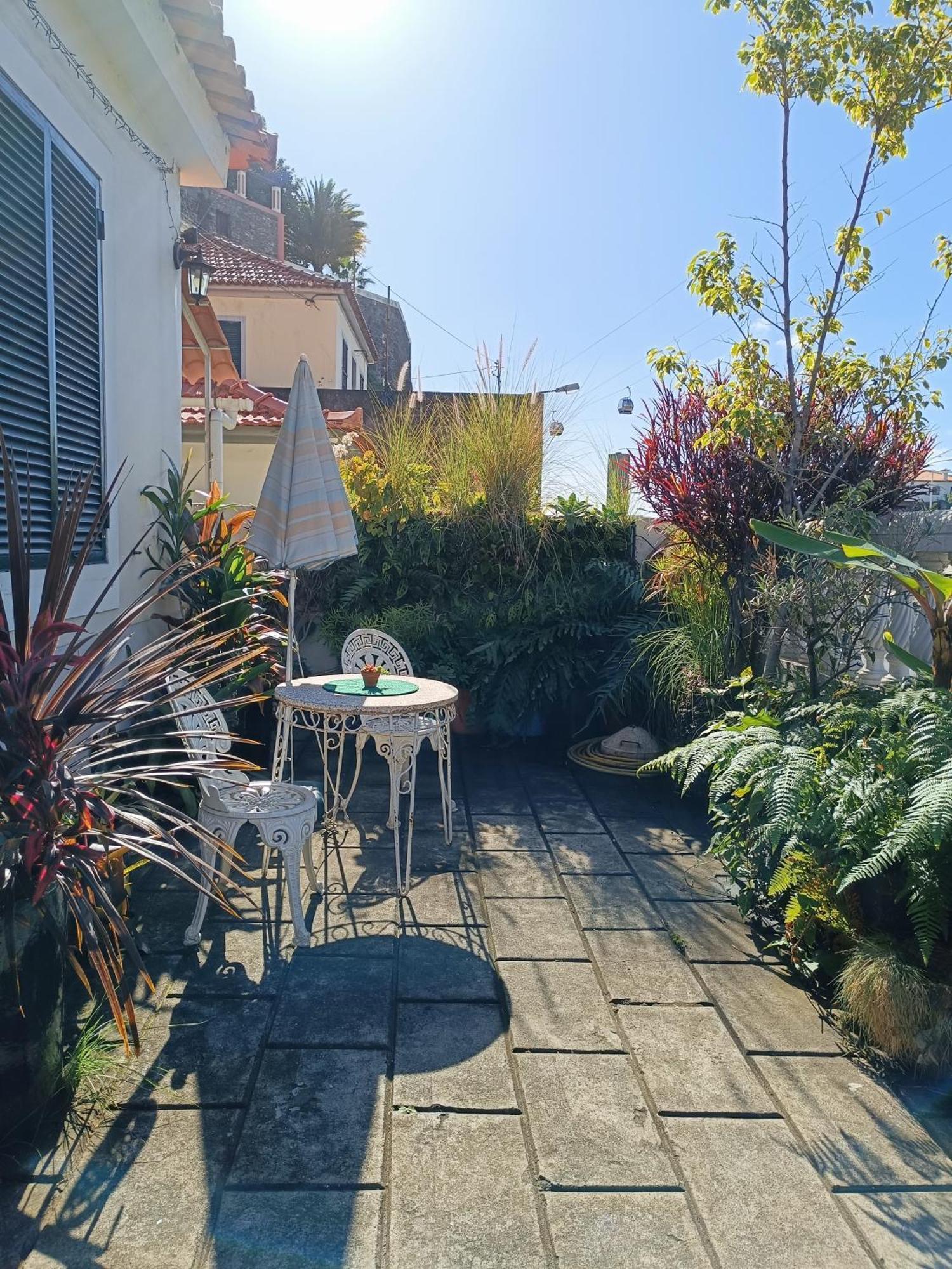 Home & Flower - Private Bedrooms Funchal Екстер'єр фото