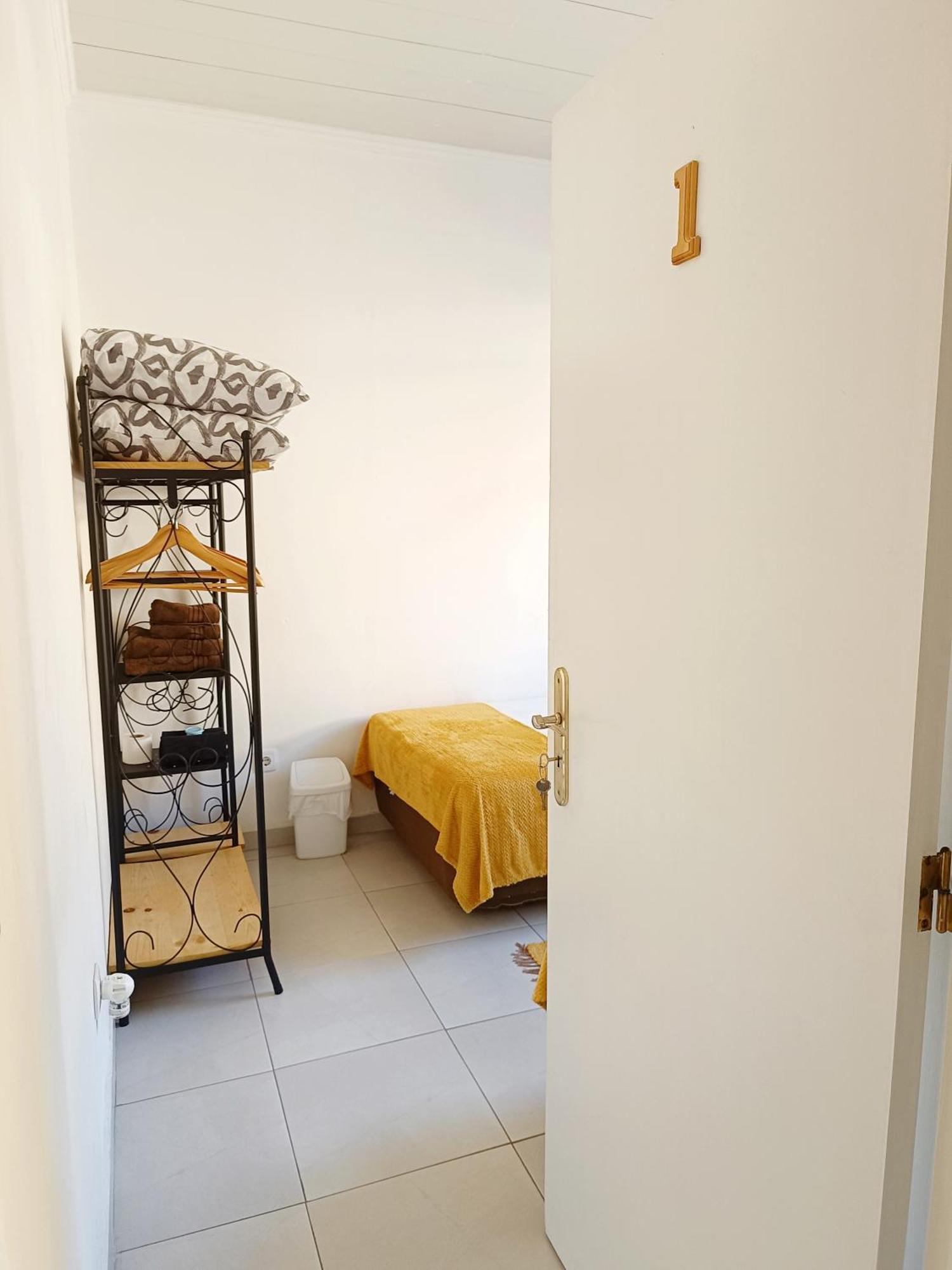 Home & Flower - Private Bedrooms Funchal Екстер'єр фото