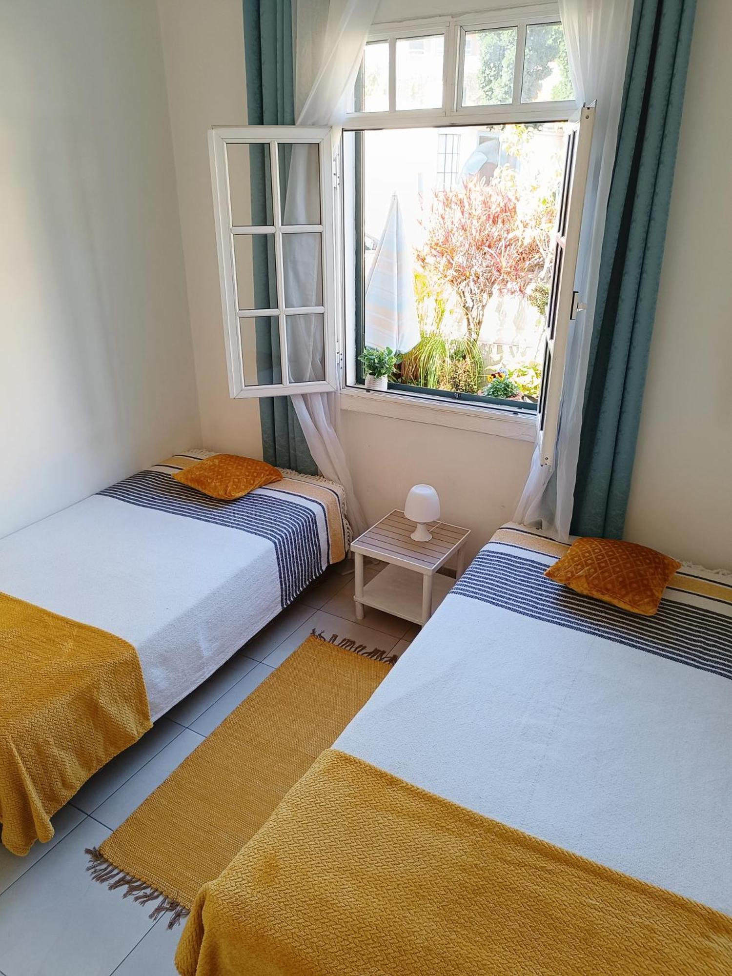 Home & Flower - Private Bedrooms Funchal Екстер'єр фото