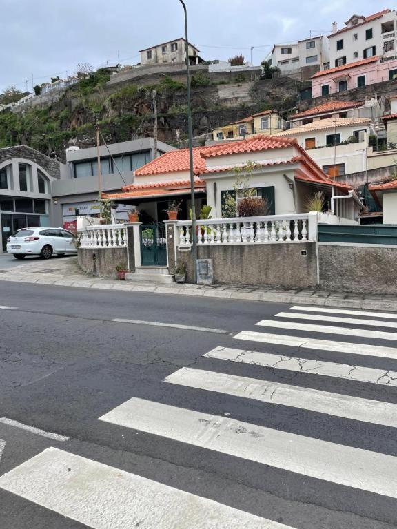 Home & Flower - Private Bedrooms Funchal Екстер'єр фото