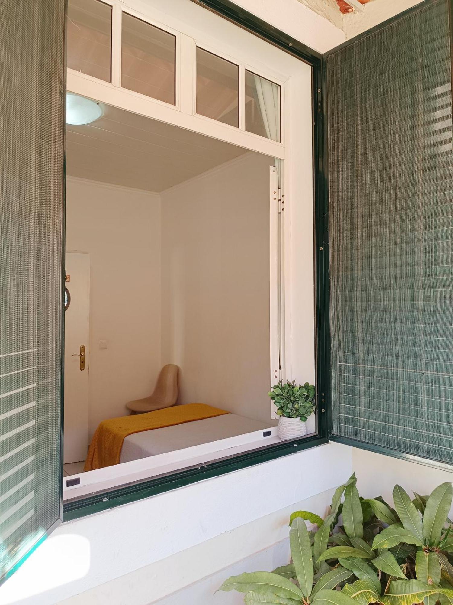 Home & Flower - Private Bedrooms Funchal Номер фото